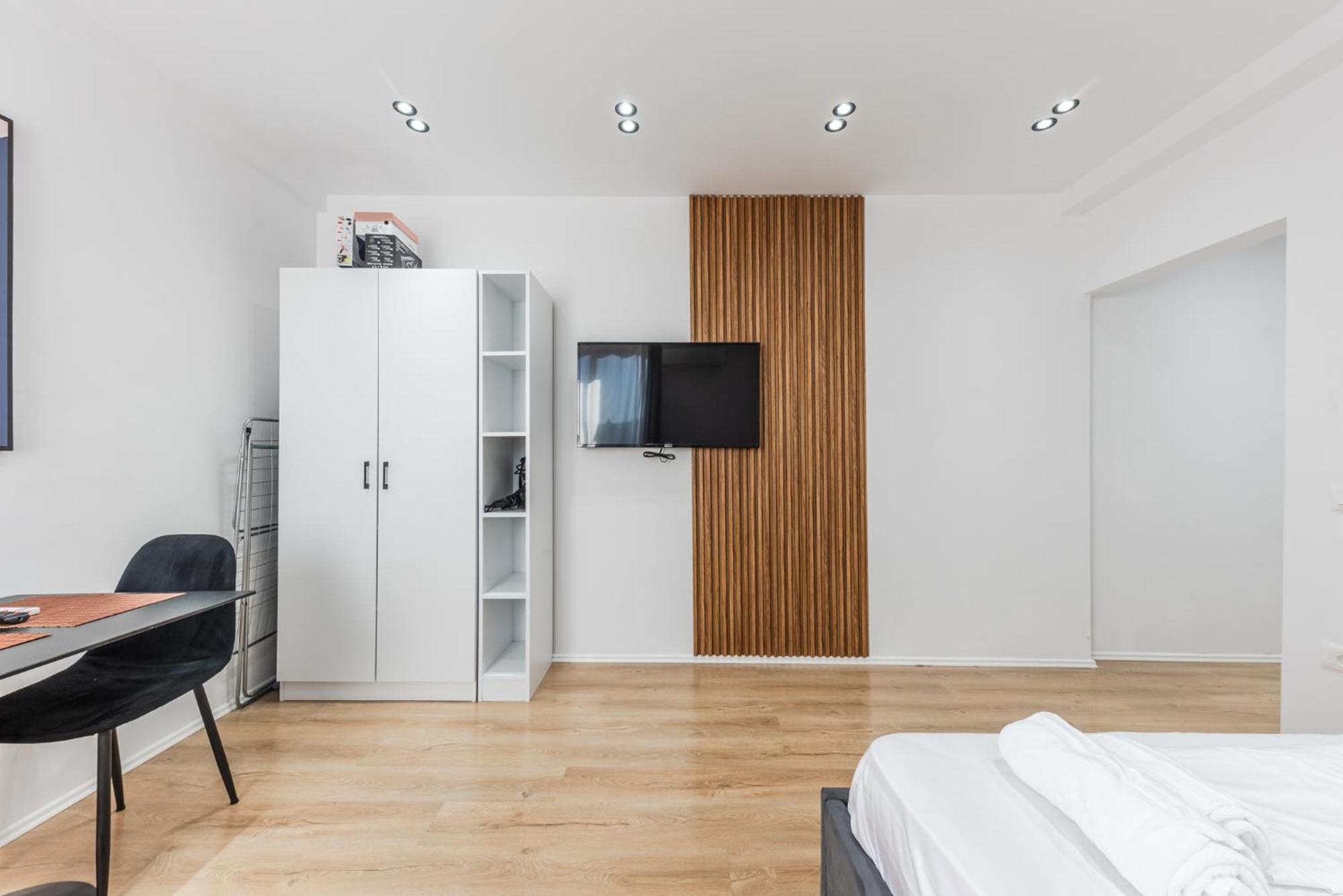 Atelier Apartments By Kondo Stays Tirana Exterior photo